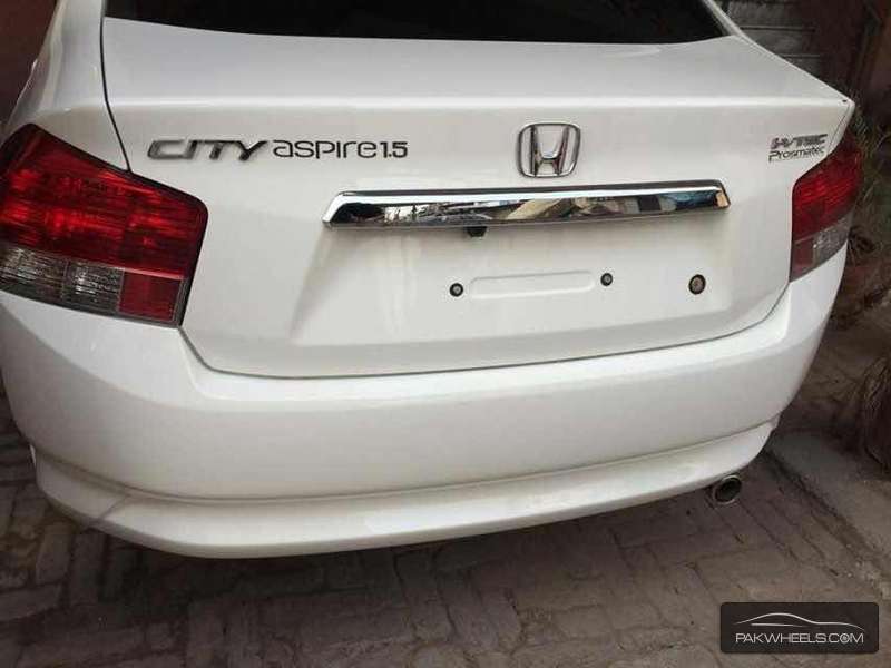 Honda City - 2014  Honda City - 2014  Image-5