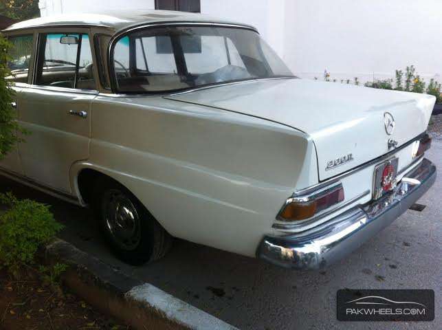 Mercedes Benz 200 D - 1966  Mercedes Benz 200 D - 1966  Image-4
