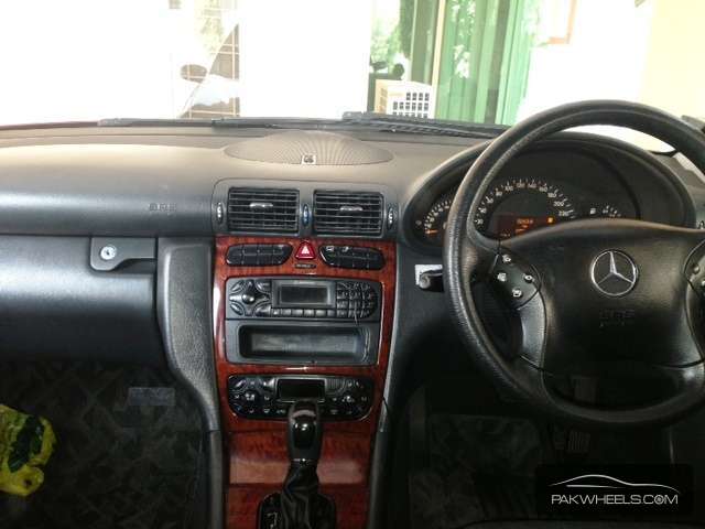 Mercedes Benz C Class - 2003 Merc Mercedes Benz C Class - 2003 Merc Image-4