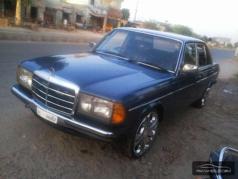 Mercedes Benz D Series - 1978 w123 Mercedes Benz D Series - 1978 w123 Image-3