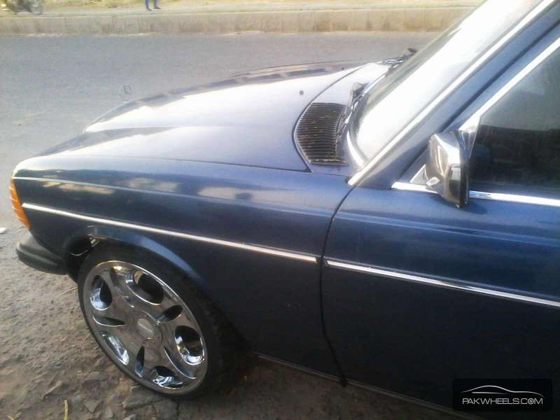 Mercedes Benz D Series - 1978 w123 Mercedes Benz D Series - 1978 w123 Image-8