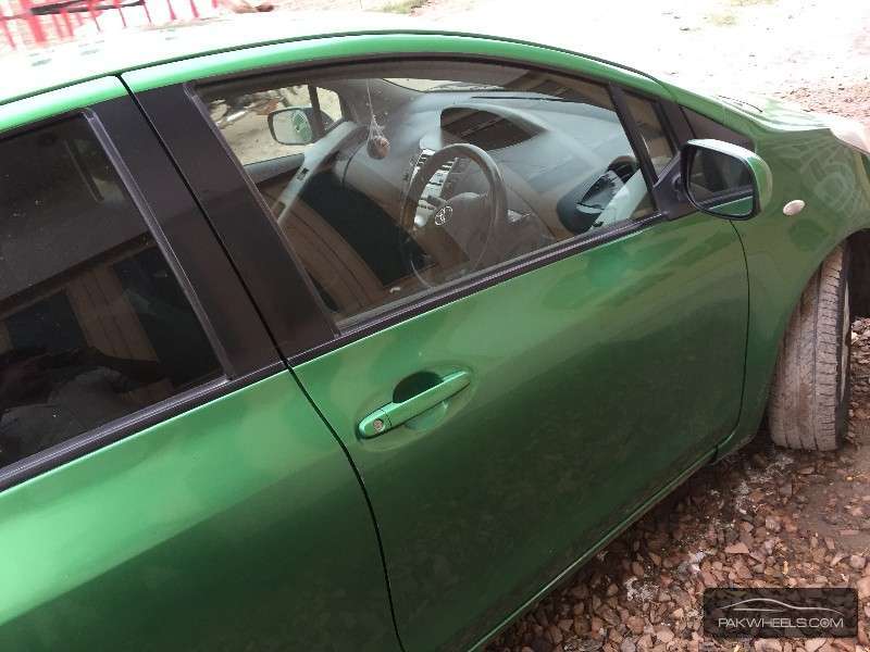 Toyota Vitz - 2005 VITZ Toyota Vitz - 2005 VITZ Image-4