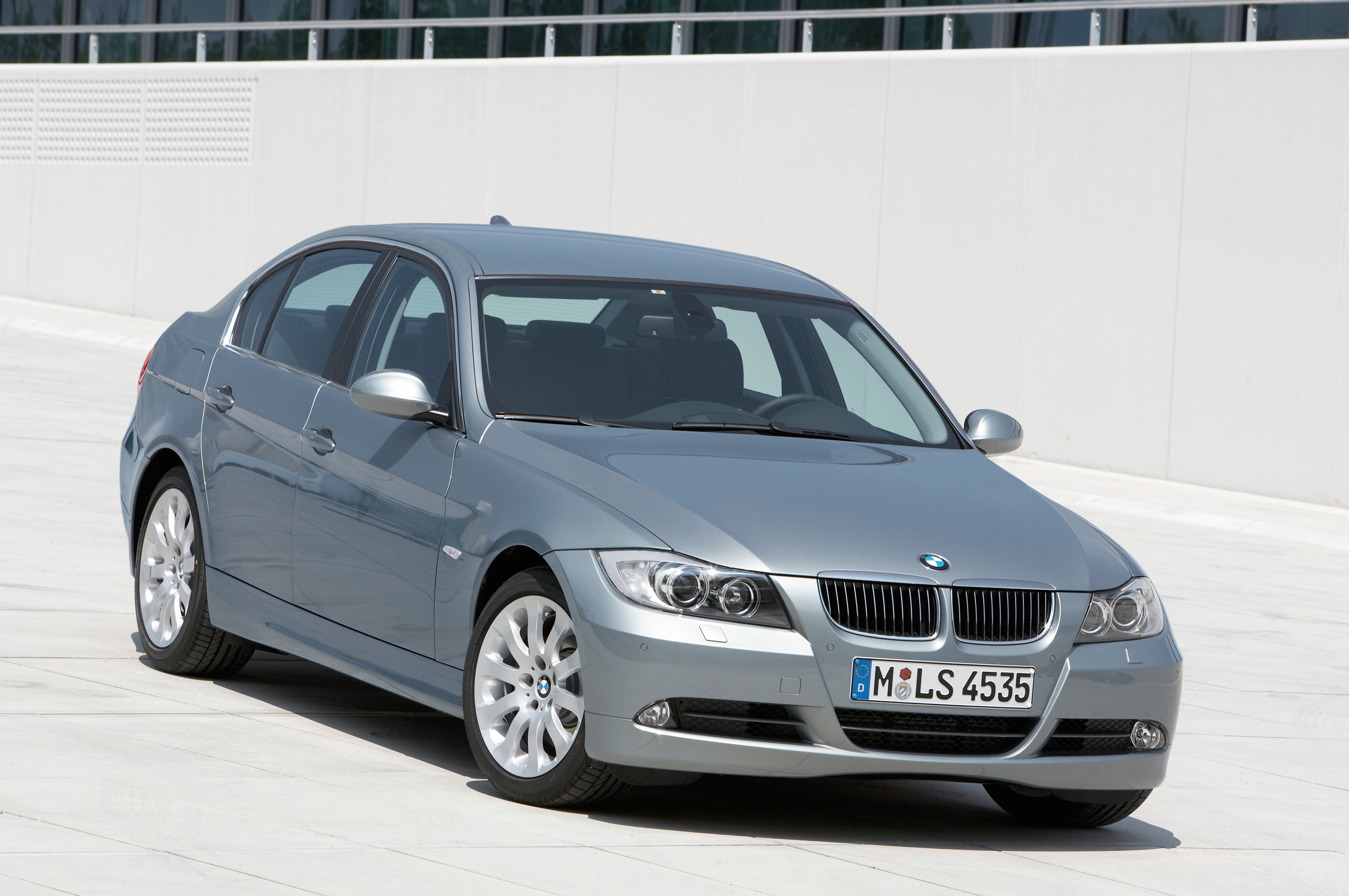 BMW 3 Series 5th (E90) Generation Exterior Front End