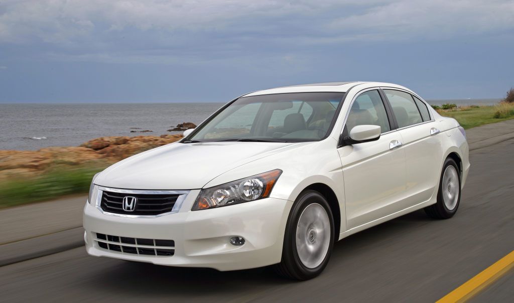 Honda Accord 8th Generation Exterior Front Side View