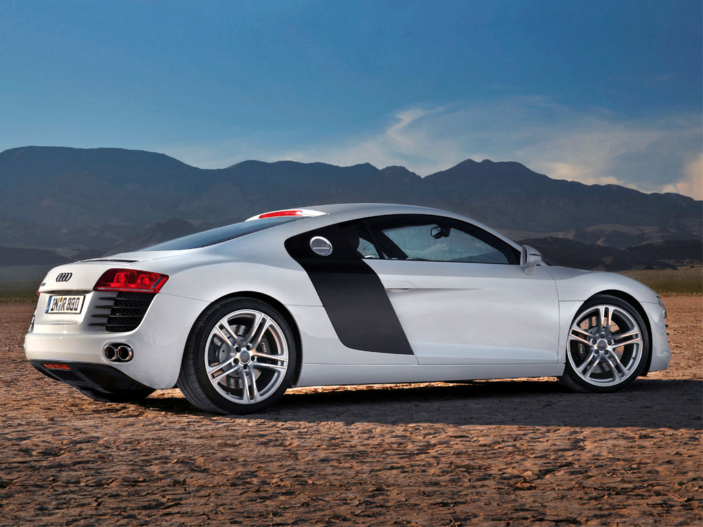 Audi R8 1st (42) Generation Exterior Side View