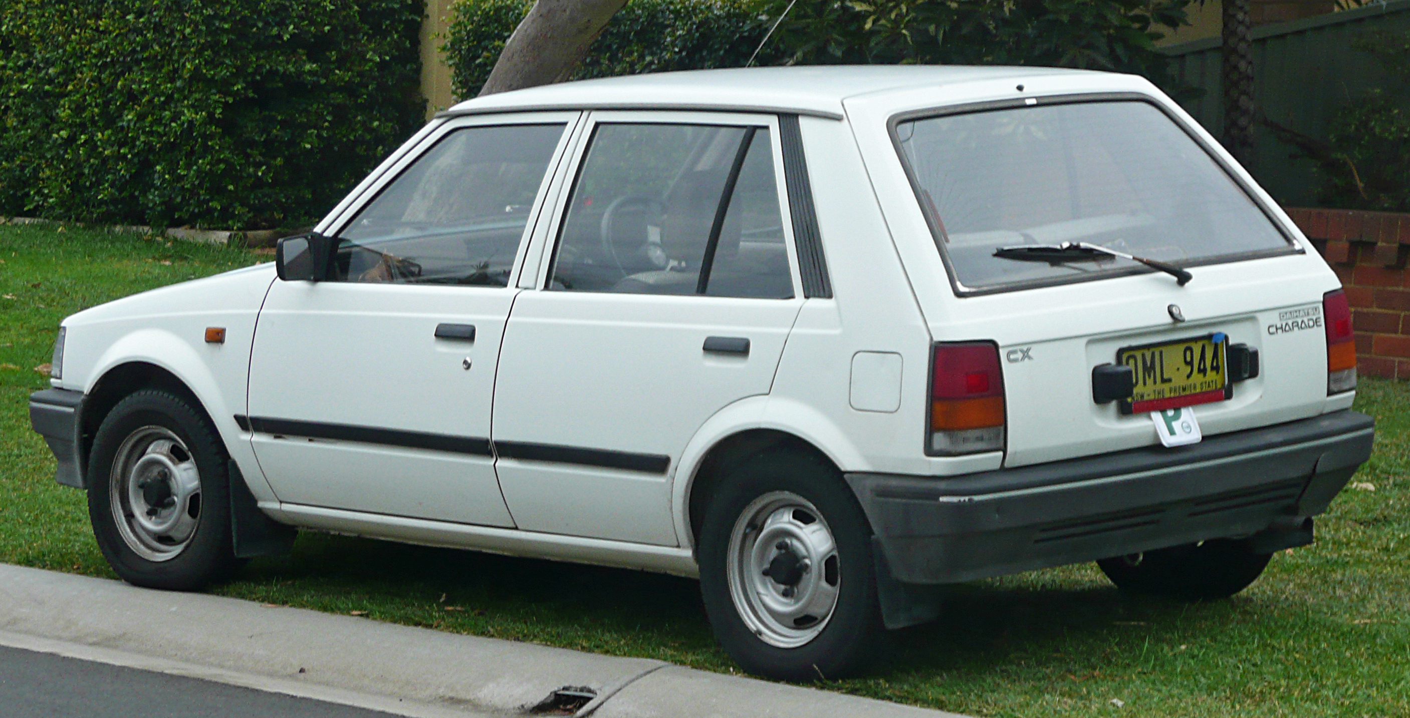 Daihatsu Charade 2nd Generation Exterior Side View