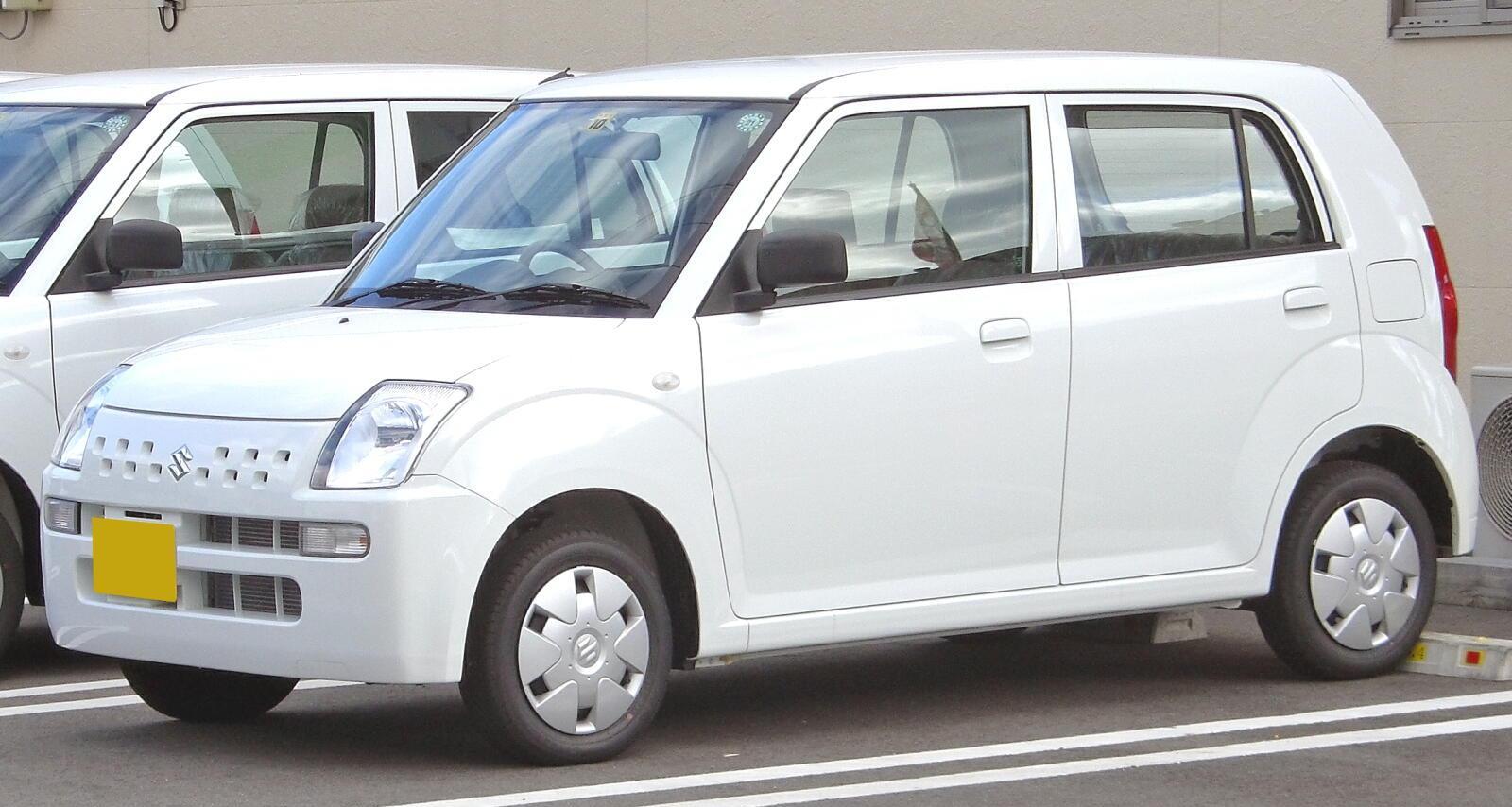 Suzuki Alto Exterior Front Side View