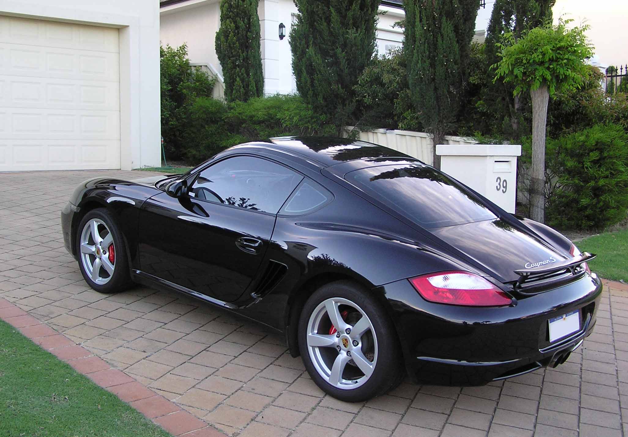 Porsche Cayman 987 Exterior Rear Side View