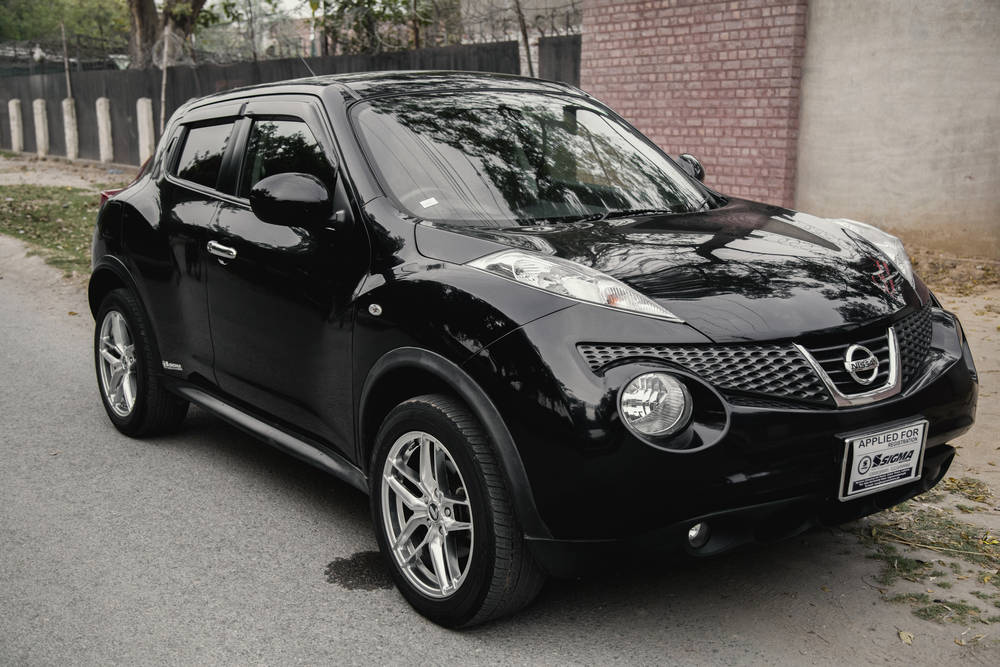Nissan Juke 1st Generation Exterior Front view