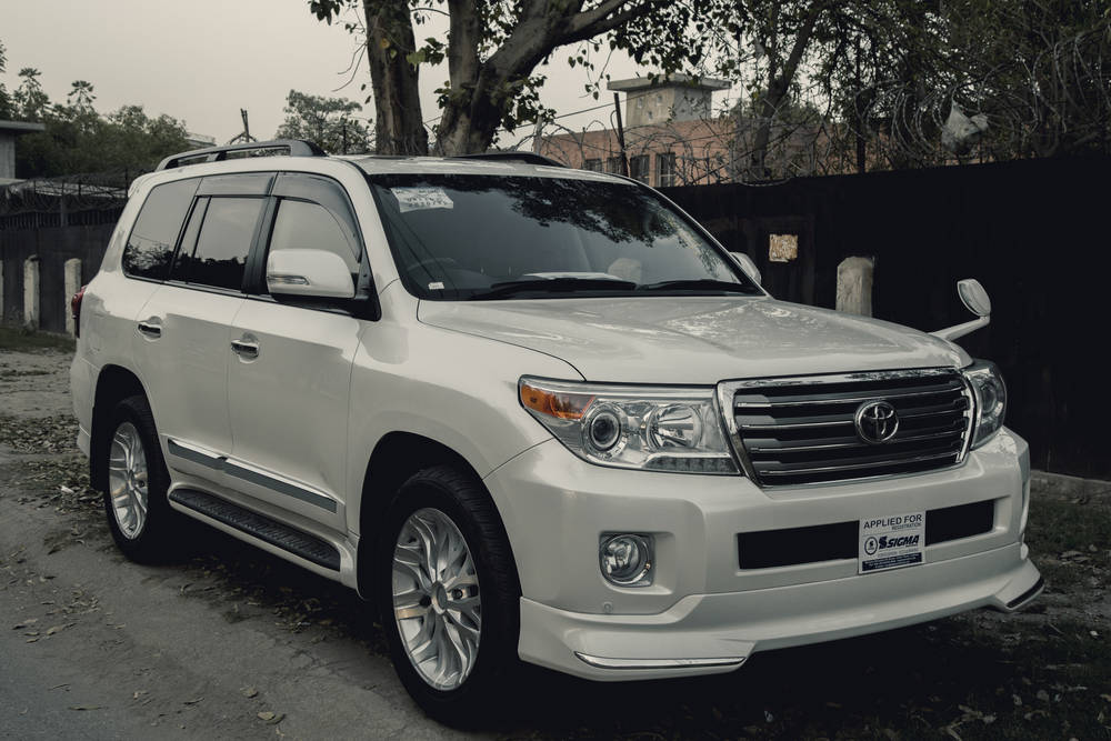 toyota-land-cruiser-2017-prices-in-pakistan-pictures-and-reviews