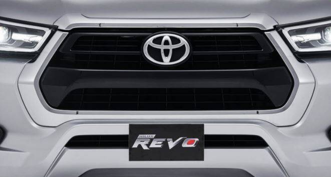 Toyota Hilux 2024 Exterior Grille
