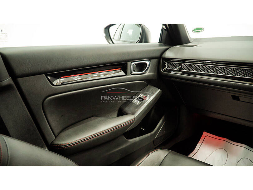 Honda Civic Interior RS, Door