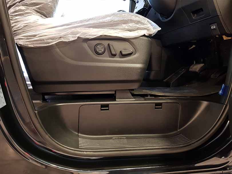 Hyundai Staria Interior Seat Controls