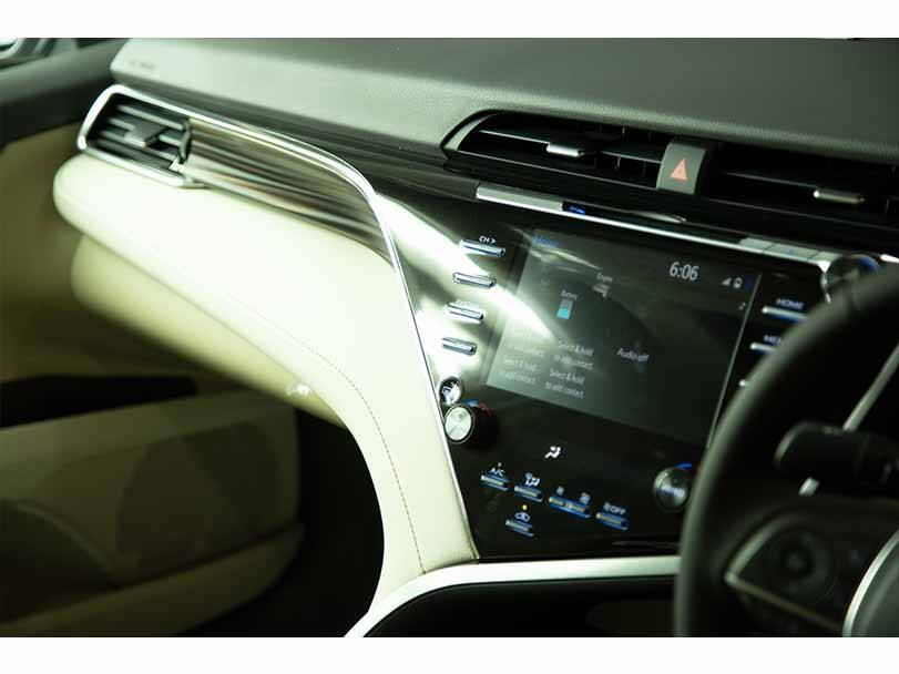 Toyota Camry Interior Infotainment