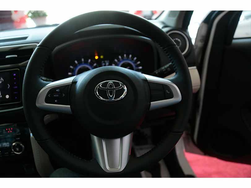 Toyota Rush Interior Steering Wheel