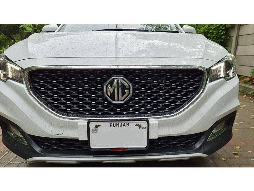 MG ZS EV 2022  front Grille