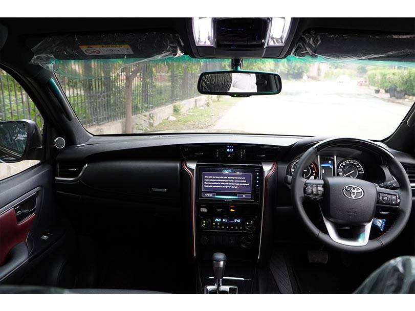 Toyota Fortuner 2024 Interior Cockpit