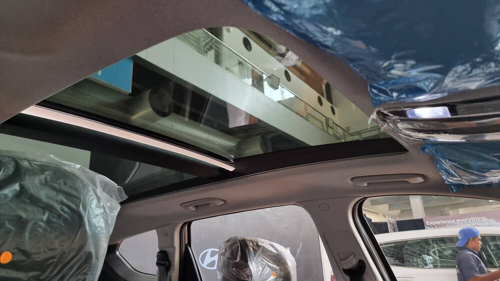 Hyundai Santa Fe Exterior Panoramic Sun roof