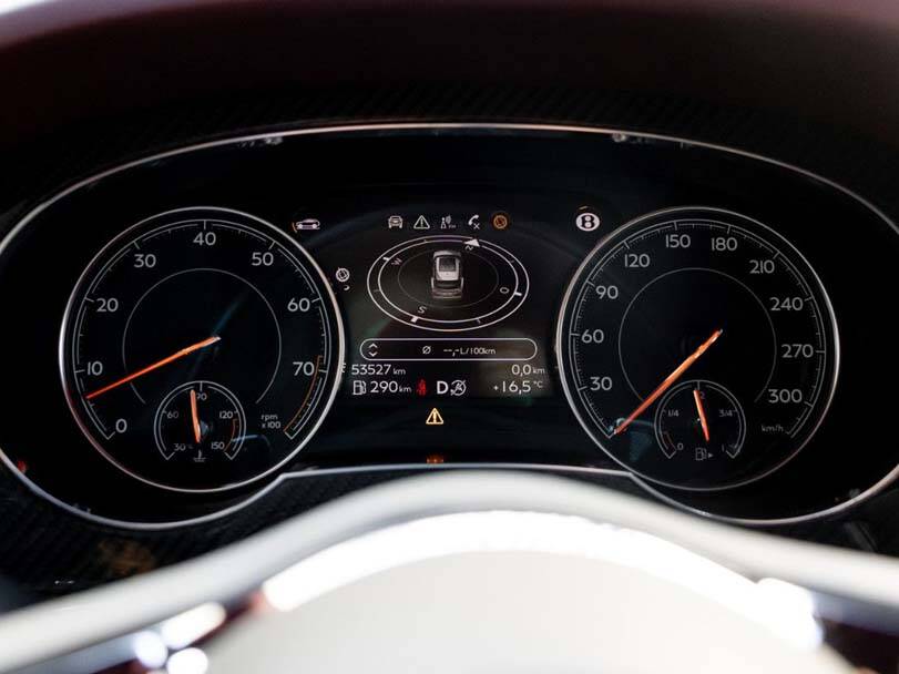 Bentley Bentayga Interior 