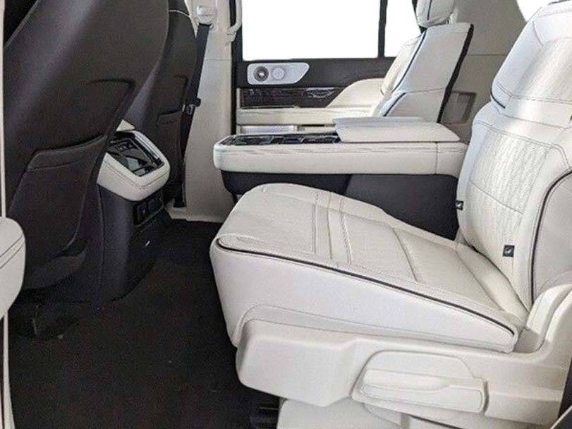 Lincoln Navigator Interior 