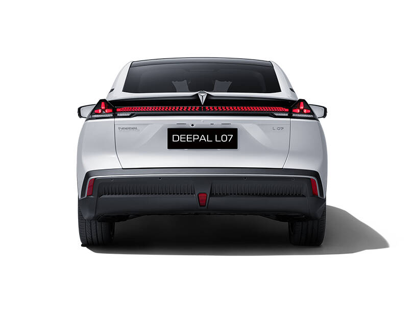 ڈیپال ایل 07 2025 Exterior Back View