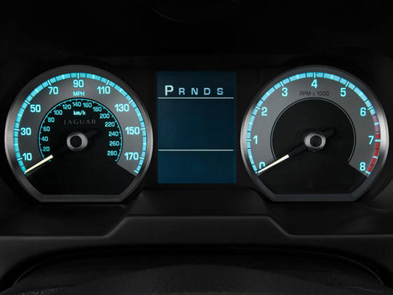 Jaguar XF 1st (X250) Generation Interior 