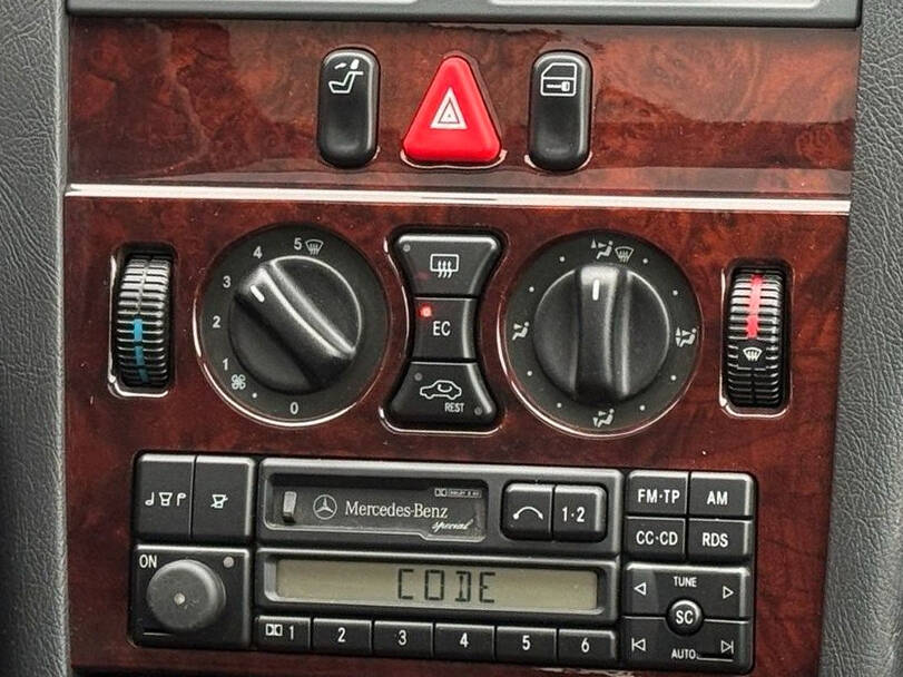 Mercedes Benz E Class 2nd (W210) Generation Interior 