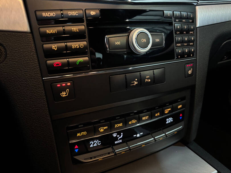 Mercedes Benz E Class Coupe Interior 