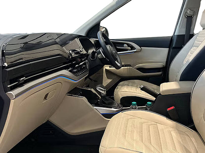 KIA Carens Interior 