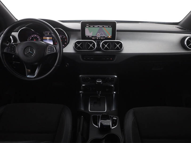 Mercedes Benz X Class Interior 
