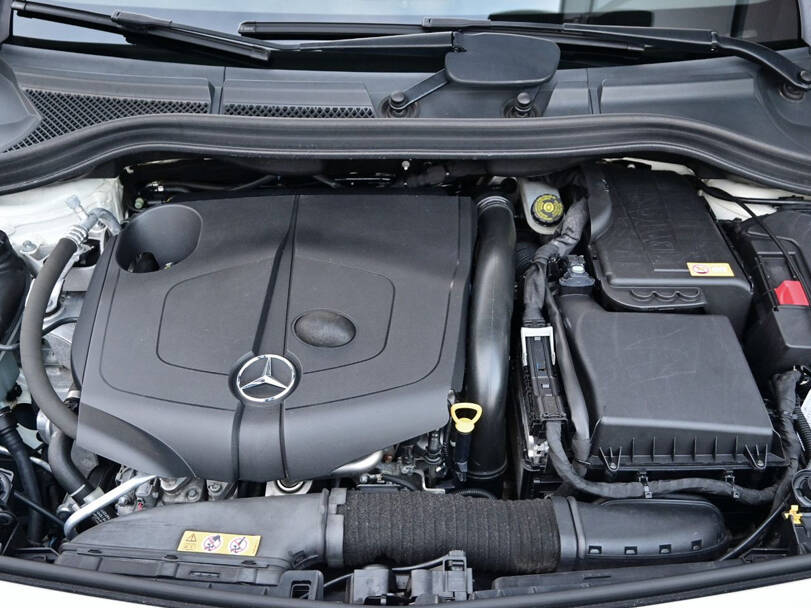 Mercedes Benz B Class Exterior Engine