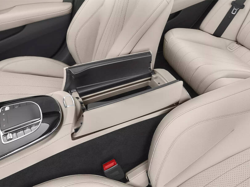 Mercedes Benz E Class Interior Centre Console
