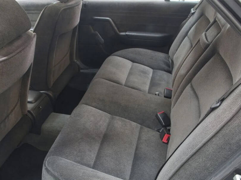 پیوژو 605 Exterior Rear Seats