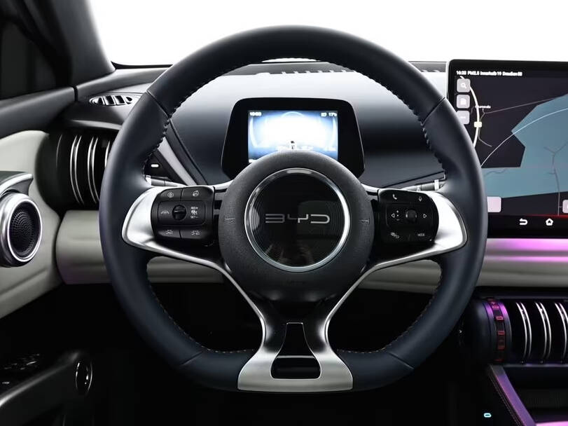 BYD Atto 3 2025 Exterior Steering Wheel
