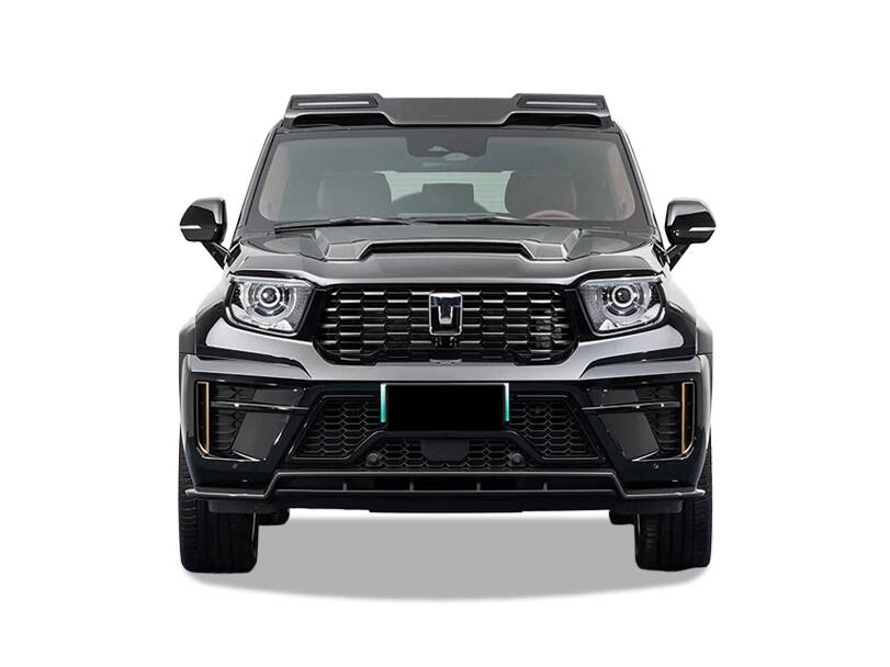 Tank 700 Exterior Front View